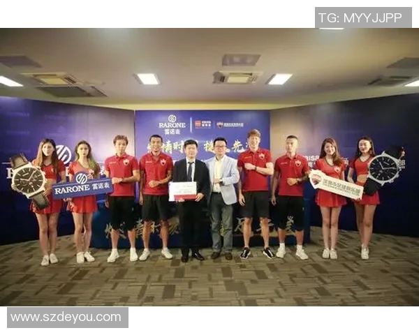 重庆足球队与深圳足球队赛后复盘团队协作分析及表现总结