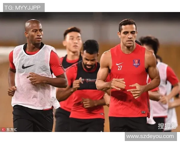 重庆足球队的灵活战术揭秘与球队发展历程分析